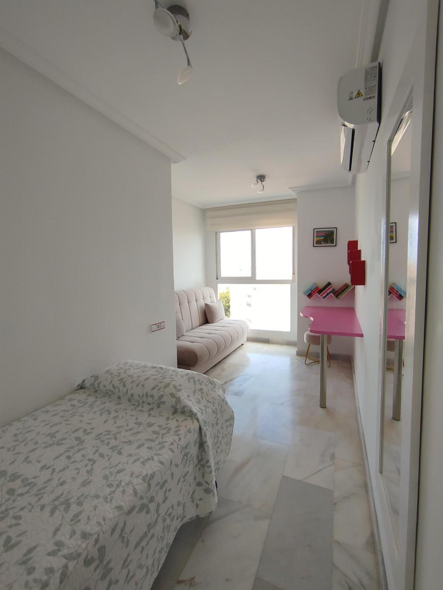 Ferienwohnung Atico Duplex Con Vistas Al Mar. Dos Plazas De Garaje Torremolinos Exterior foto